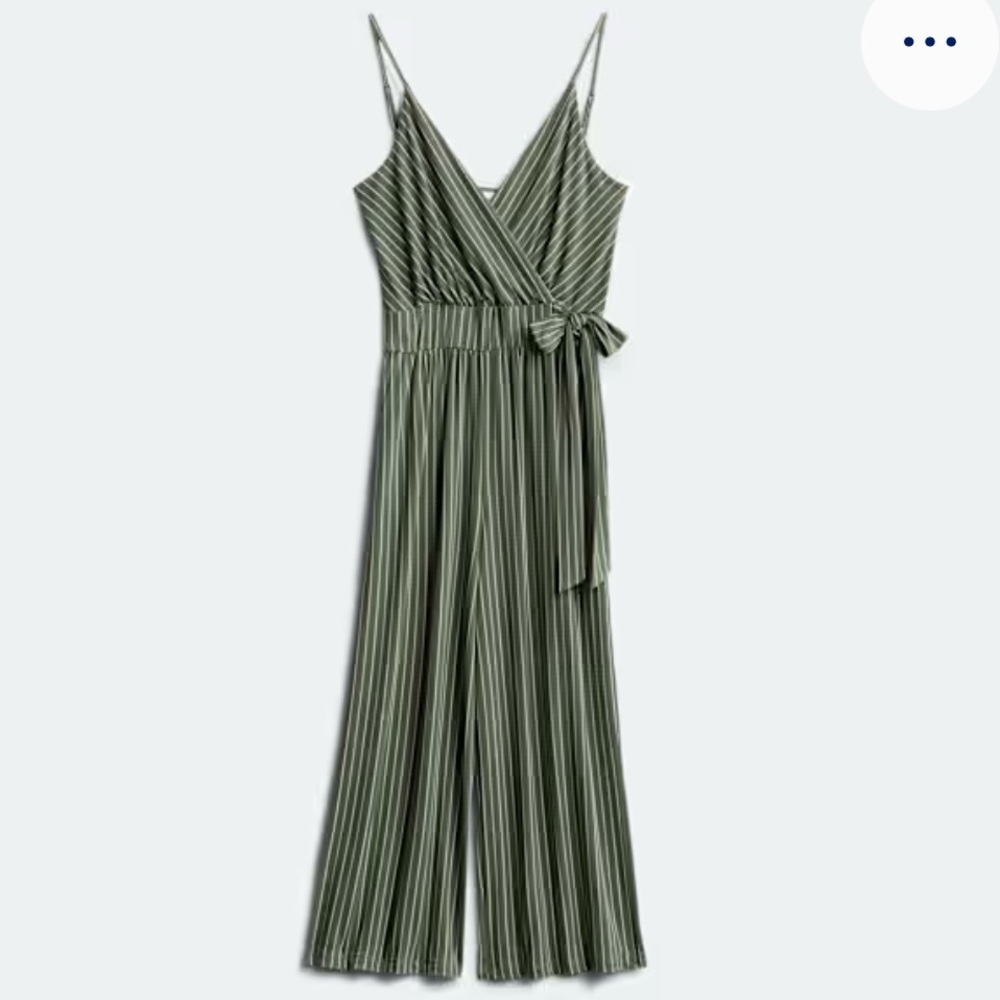 Kaileigh Olive Striped Jumpsuit size L.  Worn only once!